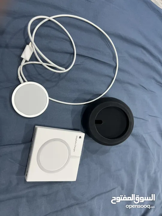 Barely used Apple MagSafe charger with box and a stand