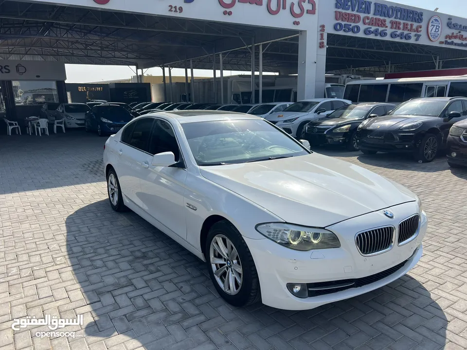 BMW model 2011 Gulf  is very clean without accident            BM520i