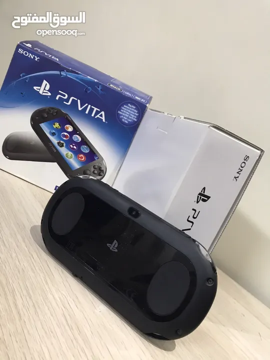 Ps vita جديده مع كامل الاسلاك والكرتون والشاحن