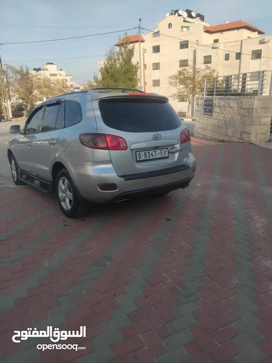 هونداي سنتافيه . ركز رخصه وتامين سنه  شاشه أندرويد كبيره حساس خلفي  فتحة سقف  شصيات نضاف  عمدان الف