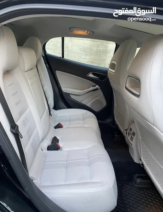 مارسيدس Mercedes Benz gla 200 2018 مع فتحة بانوراما