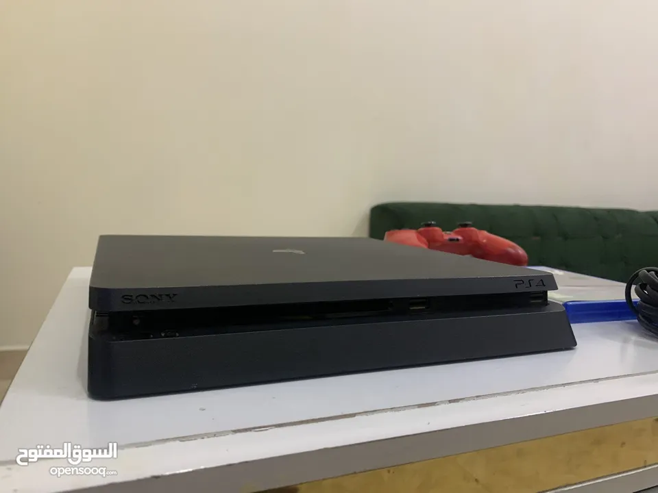 للبيع بلا ستيشن فور 4 نظيف جدا 500 جيبي  For sale PlayStation 4, very clean, 500 GB