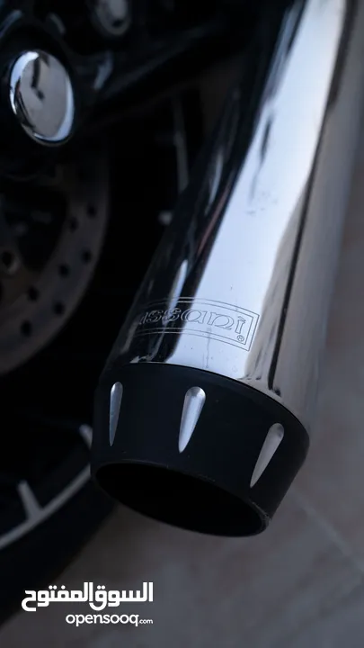 HARLEY DAVIDSON BREAKOUT CVO
