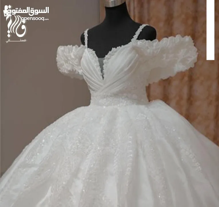 dress فستان