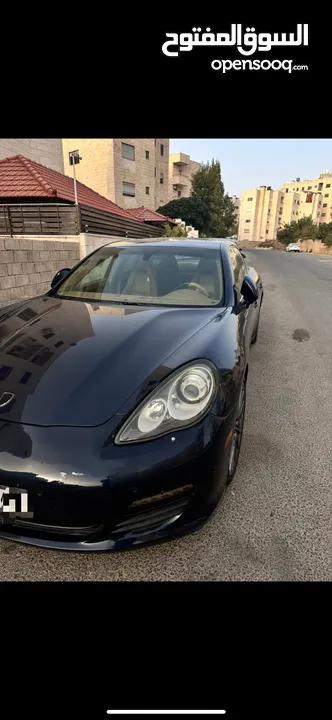 للبيع Porsche panamera 2011