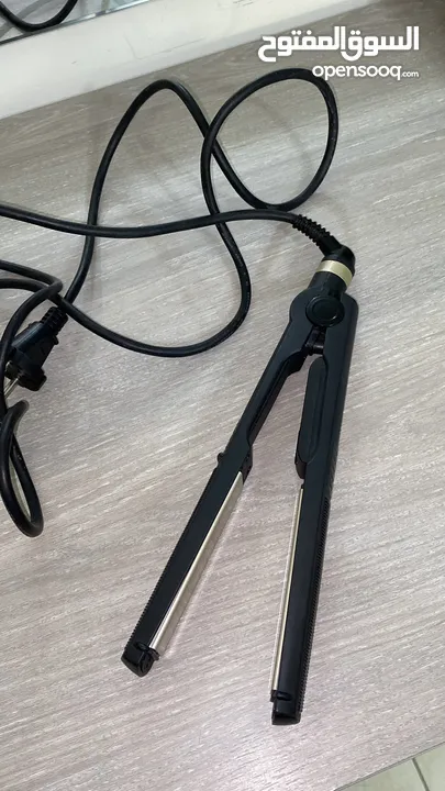 مملس شعر Hair straightener