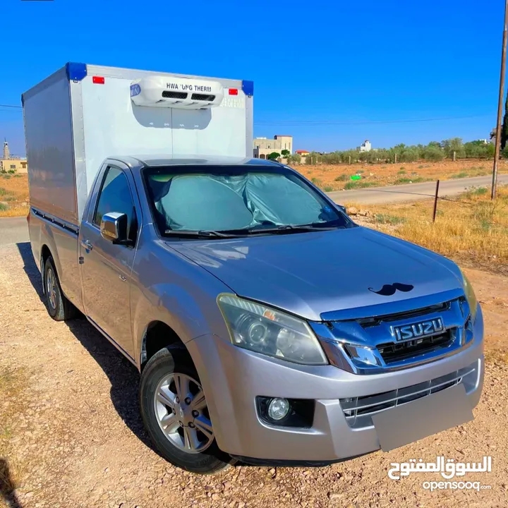 ISUZU  بيك اب ايسوزو 2015 + ثلاجة تبريد
