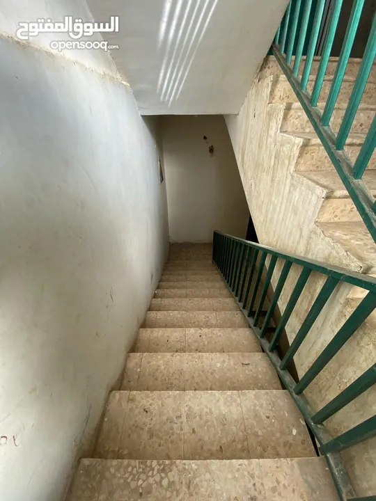 منزل عائلي طابقين الزرقاء
