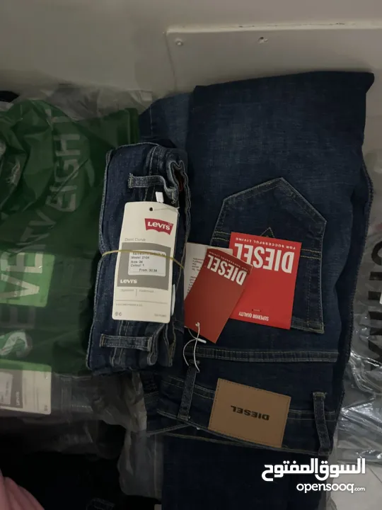 للبيع جمله ملابس ممتازه بنطلون سوفت بنطلون غطس السعر 25   بلوزه شبابي خامه ممتازه السعر 25