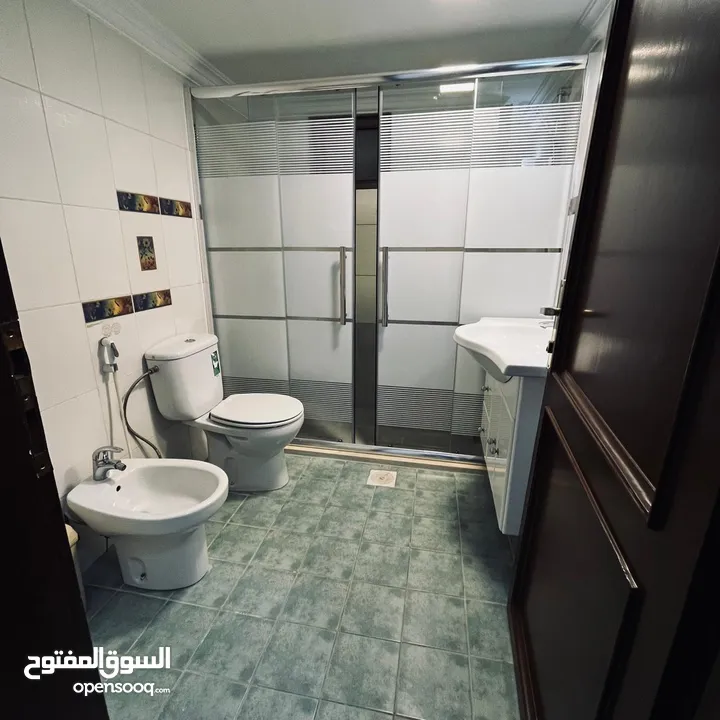 شقة مفروشة للإيجار في دير غبار  ( Property 39274 ) سنوي فقط