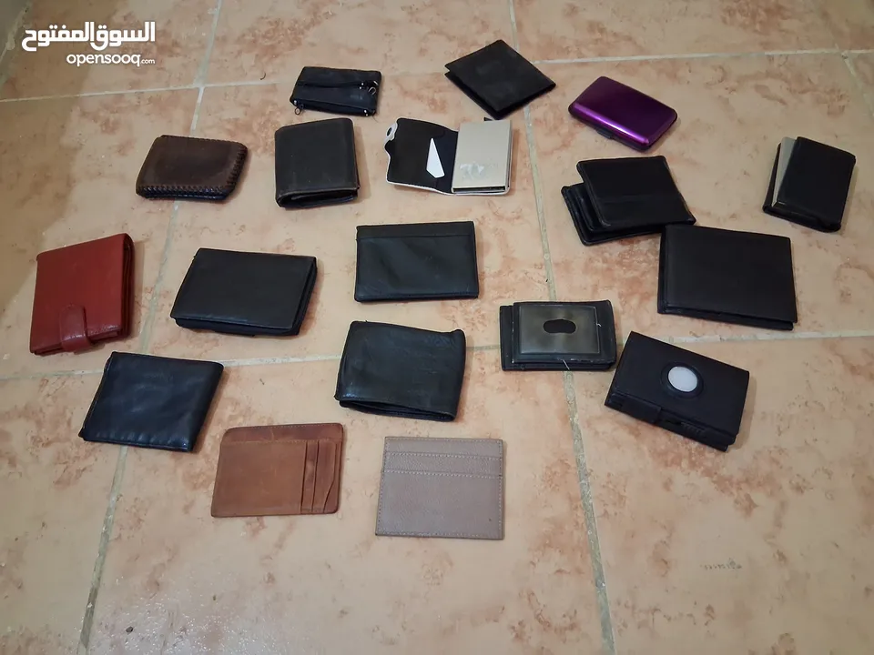 لا نستقبل رسائل بحالة الجديد بالحبه او الفرزه بالكامل محافظ رجالي