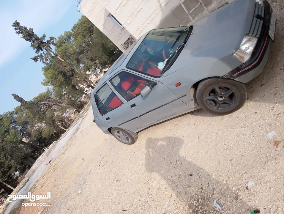 بيجو 205 للبيع السيارة جير عادي مش ناقصها برغي زي ما هي بالصور تماماً قانوني ومرخص ومأمن ساري مفعول