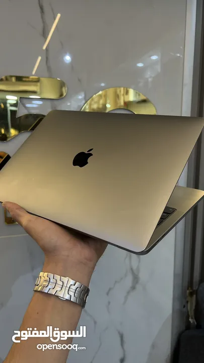 MacBook Pro 2020 13,3 inch 512GB / 8G core i5