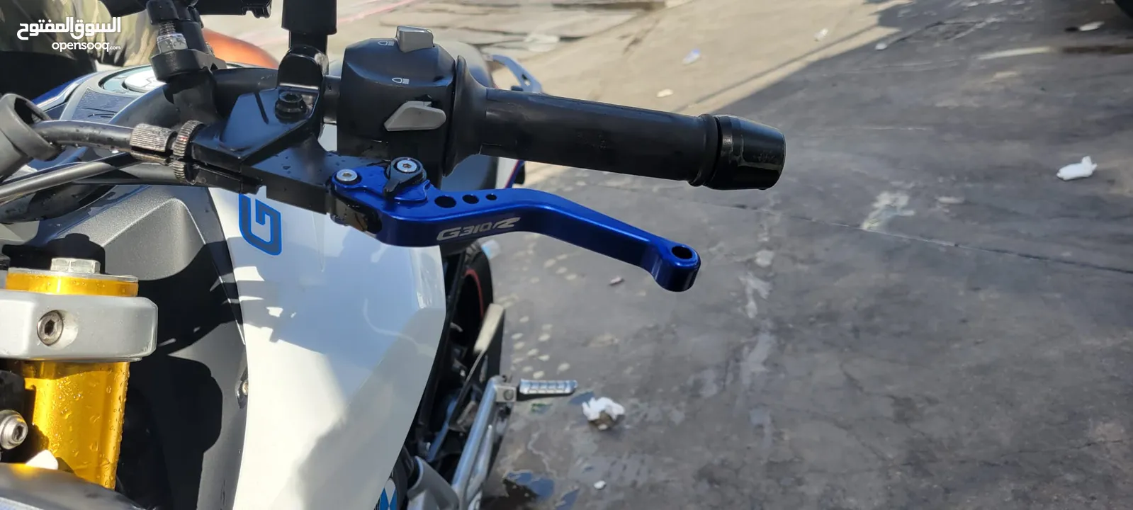 دراجة BMW G310R بحالة ممتازة ترخيص جديد