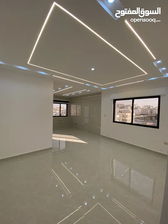 شقق فاخرة 142 متر بأجمل مناطق شفا بدران الكوم تشطيب مميز واسعار مناسبة طابق اول وطابق ثاني