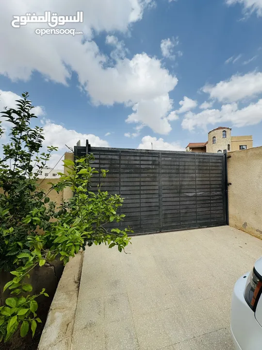 فيلا مميزه للبيع في ضاحية المدينة المنورة من المالك مباشره