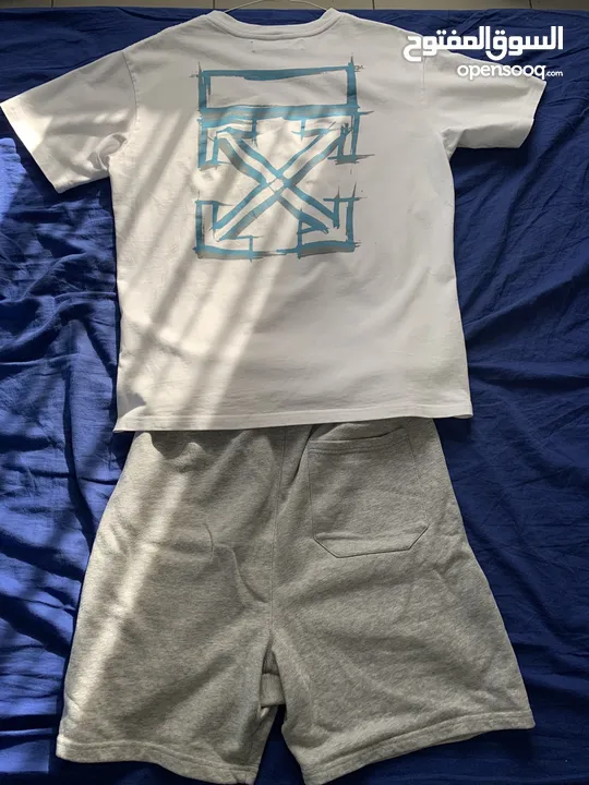 OFF-WHITE T-Shirt+Essentials Shorts