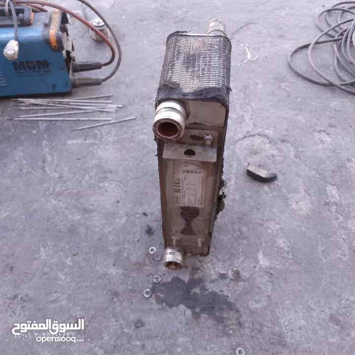 خدمة صيانة اجهزة تبريد صناعيه و تجاريه ومنزليه  وشفط هواء  وتكييف