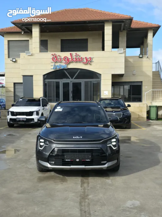 تشكيلة مميزة من سيارات كيا نيرو هايبرد ترخيص 2022 بالالوان المميزة (ابيض &اسود&فيراني&زيتي)