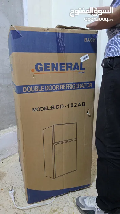ثلاجة مكتبيه General للبيع