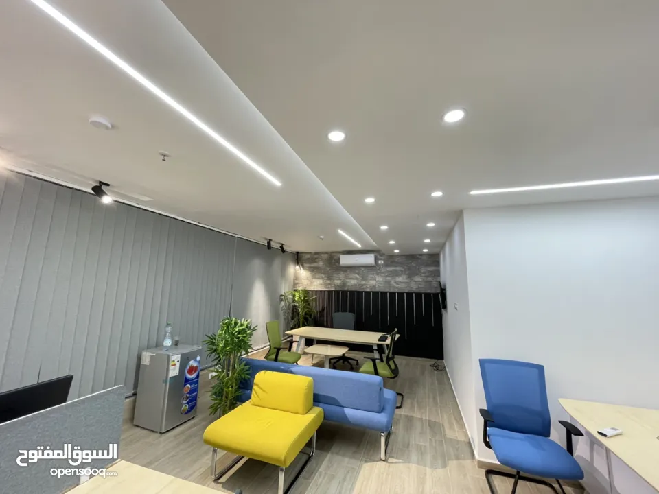 مكتب مميز للايجار  فيه مكيفات تصميم مودرن يصلح مكتب محاماة عيادة دكتور مكتب تصميم مكتب دعاية .. الخ