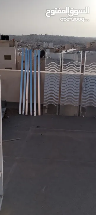 شور بوكس157*150.   بركب فوق البانيو. ضرفتين  وسط