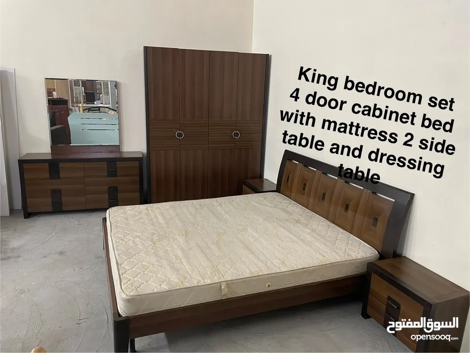 Selling home canter king bedroom set