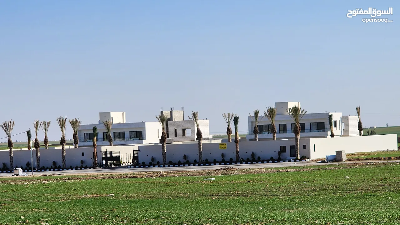 فيلا و مزرعة فخمة جدا للبيع باقساط ميسرة