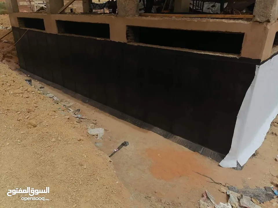 فني عازل مائي وحراري