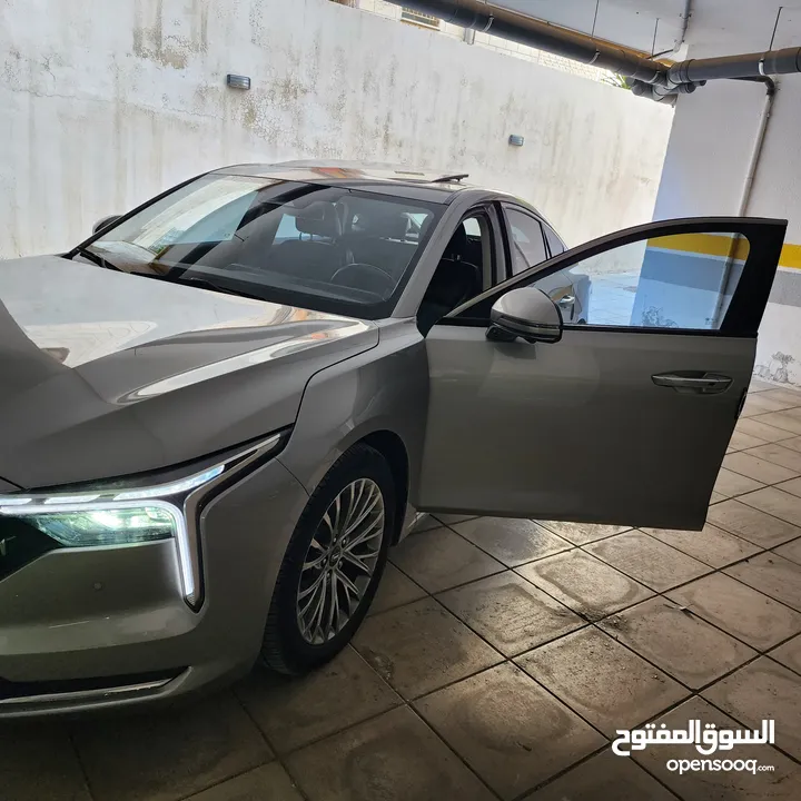 للبيع سيارة بستيون B70 2023 وكالة   Bestune B70