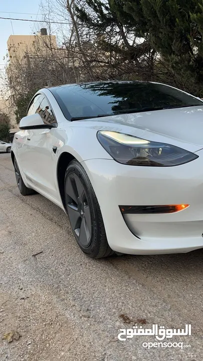 جمرك جديدTesla model 3