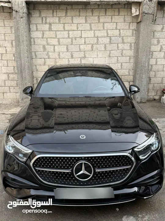 Mercedes Benz E200 2025 وارد شركة غرغور for sale