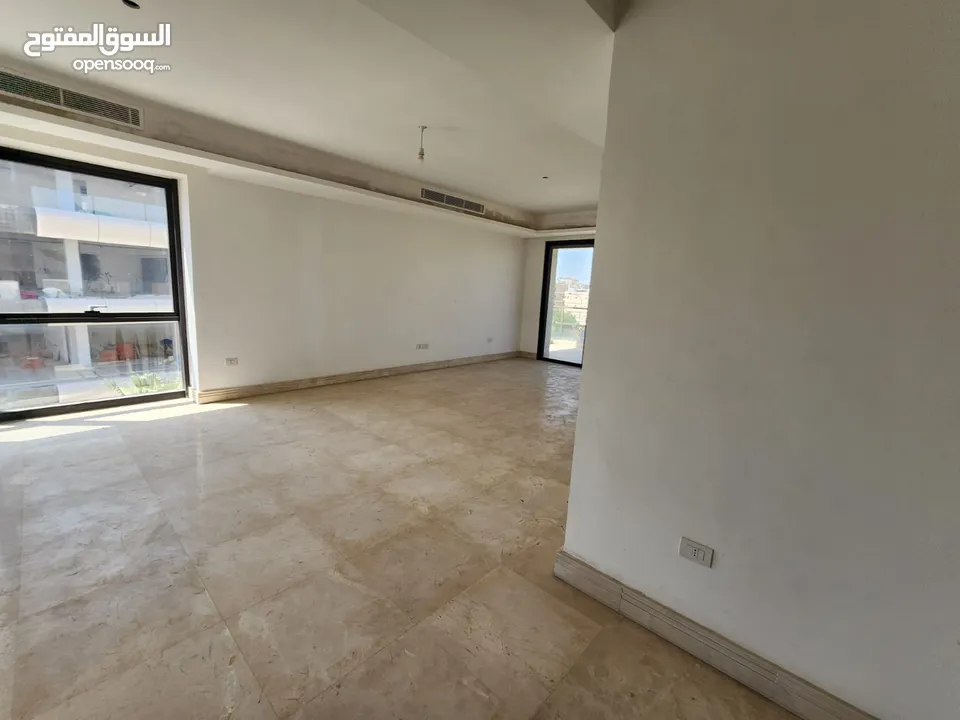 شقة للبيع بين الدوار الرابع و الخامس - ref:14612