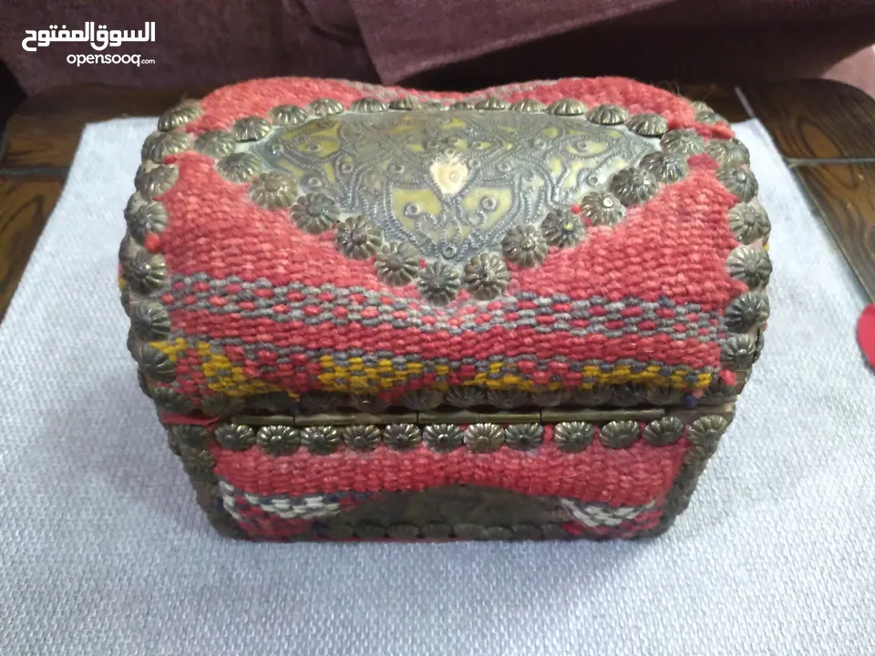 صندوق قديم تراثي مطعم نحاس