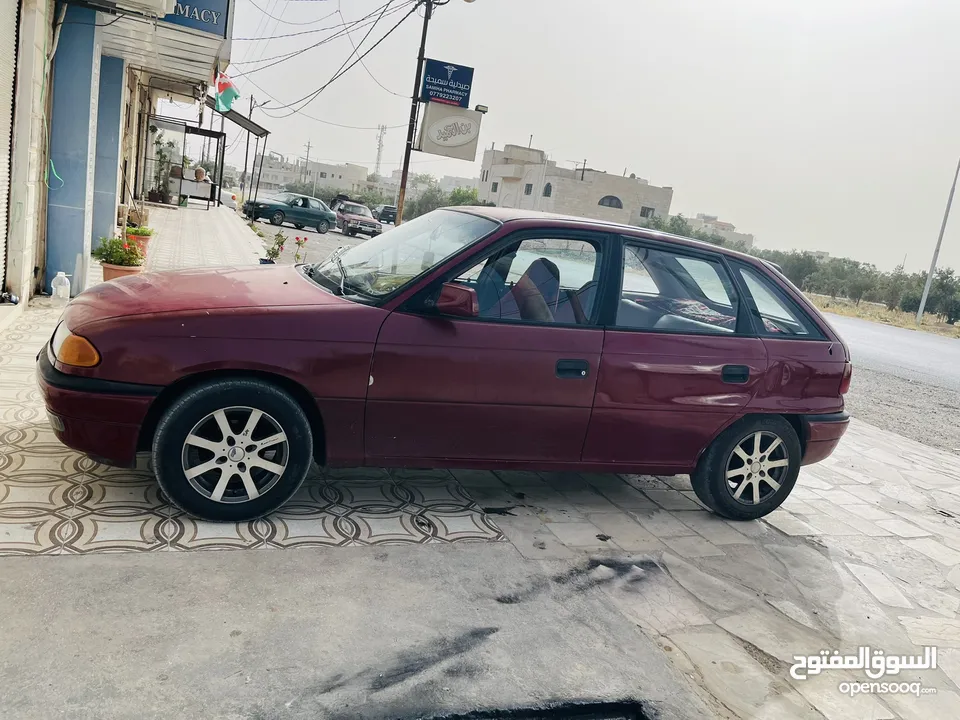 اوبل استرا 1993