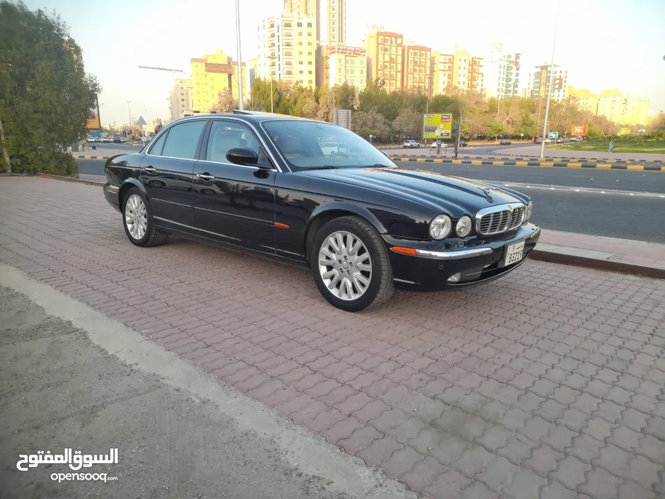 السالمية جاكوار XJ6 موديل 2004 V6