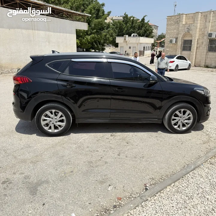 هونداي توسان 4/4 يد ثانية نخب اول مع امكانية البدل والتقسيط