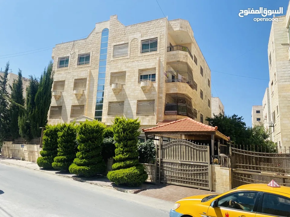 شقة فاخرة مفروشة في ضاحية الرشيد حي الخرابشة للإيجار.