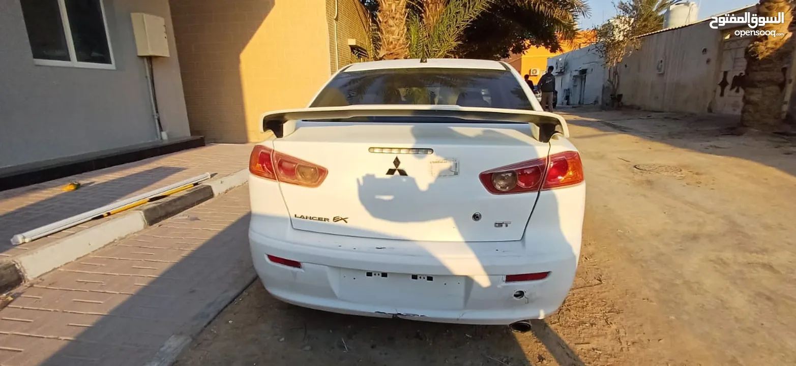 السلام عليكم ورحمة الله وبركاته   سيارة MITSUBISHI LANCER 2008 نضيف جدا