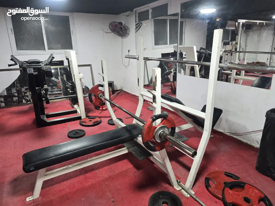 نادي جيم كامل للبيع