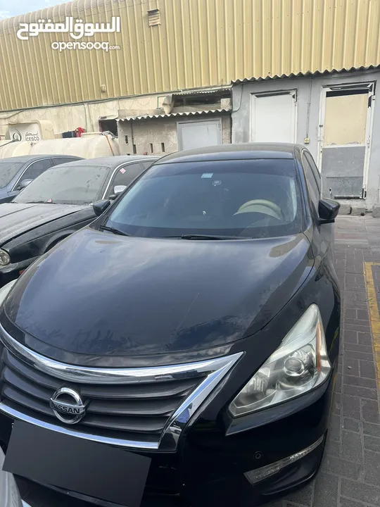 نيسان altima 2013 للبيع