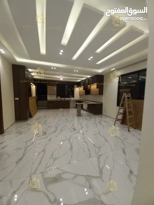 شقة جديدة - لم تسكن - خلدا - 3نوم 1ماستر - 200م - بلكونة بإطلالــــه مميزة - قرب الخدمات العامة -