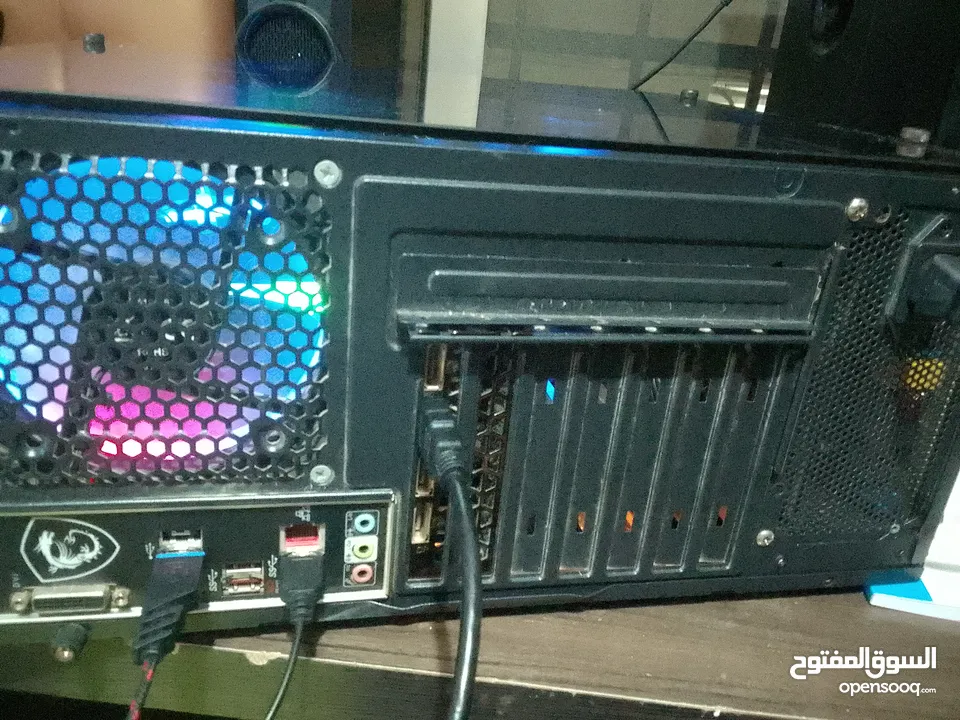 يشغل جميع الالعابgaming PC  و المنتاج و البرمجة و الهندسة cpu:Ryzen5  gpu:Rtx2060  ram:32