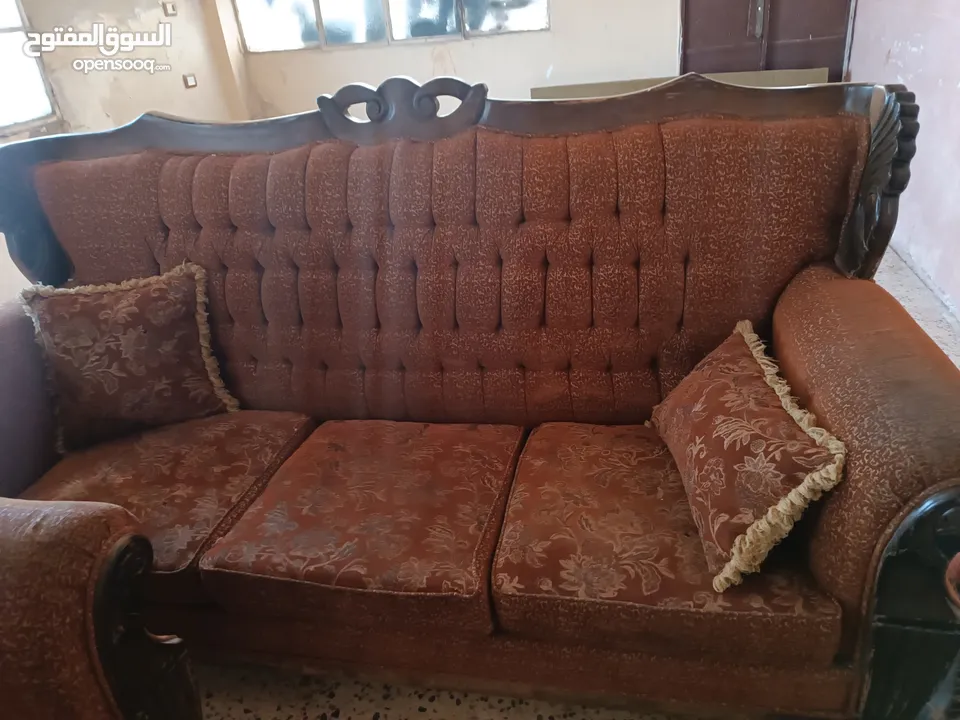 طقم كنب 7مقاعد لللبيع 50دينار