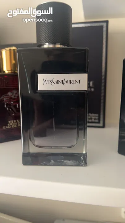 Over 40 original perfumes, all long lasting and original, good smelling and great longevity