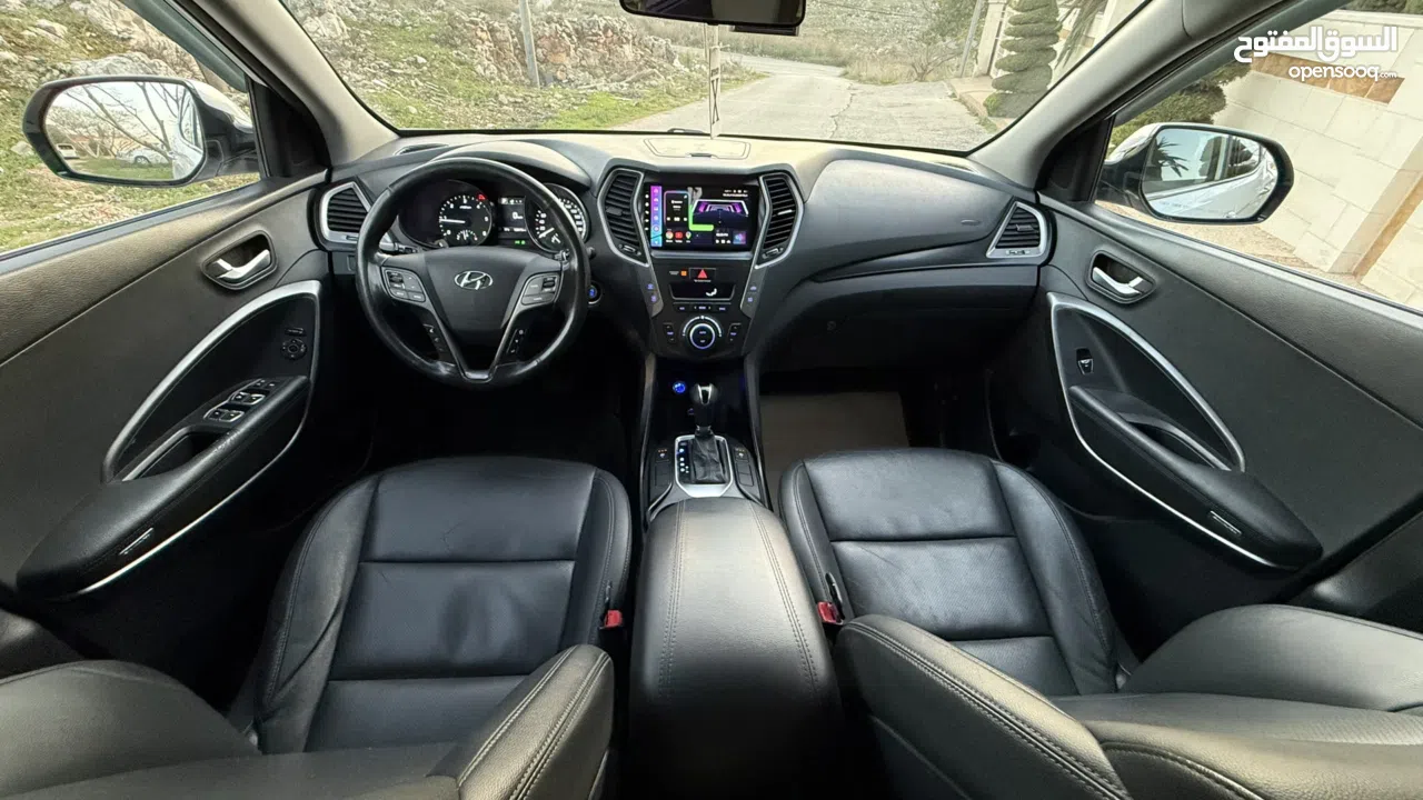 بحالة الوكالة hyundai santa fe  2016