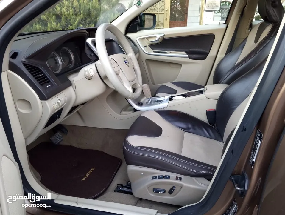 فولفو xc60 2010 فل اوبشن أعلى مواصفات بحاله الوكاله