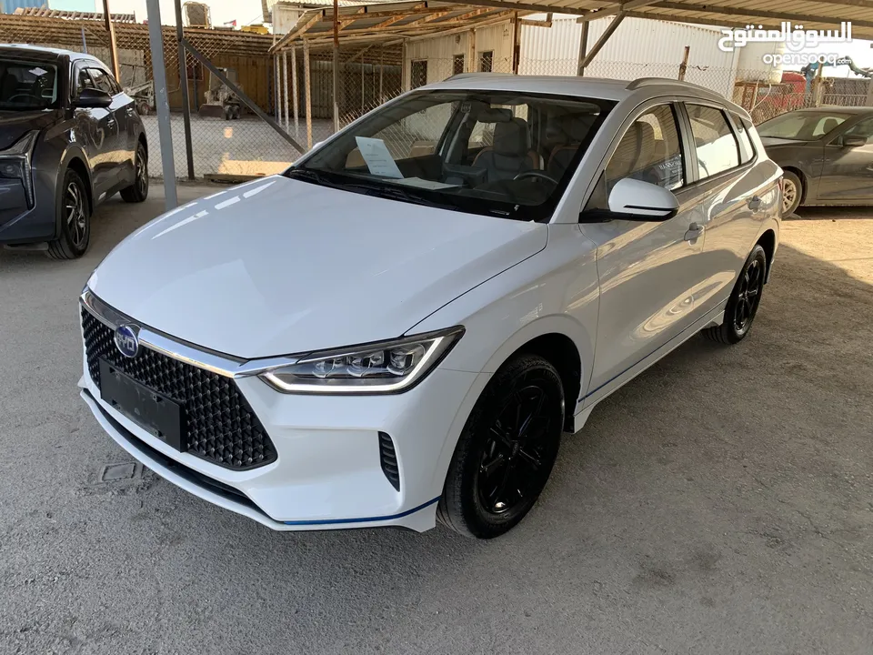 BYD E2 2022 بي واي ديه 2022 صنف لوكشري فل الفل بحاله الوكاله
