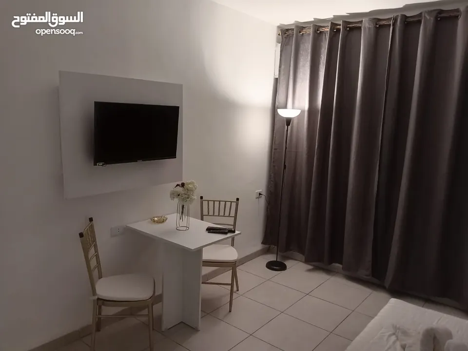 غرف نظام اجنحه فندقيه مفروش بجانب مستشفى الاردن