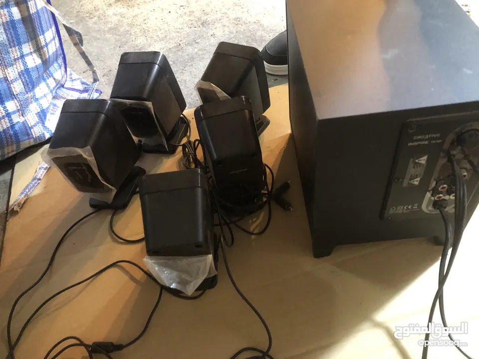 سماعات للبيع كامل الاسلاك والقطع معهم